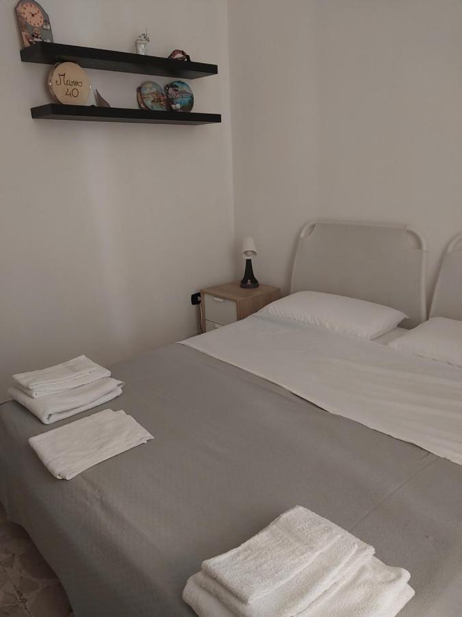 Home Di F Nápoly Kültér fotó